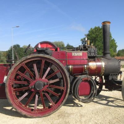 Tracteur à vapeur