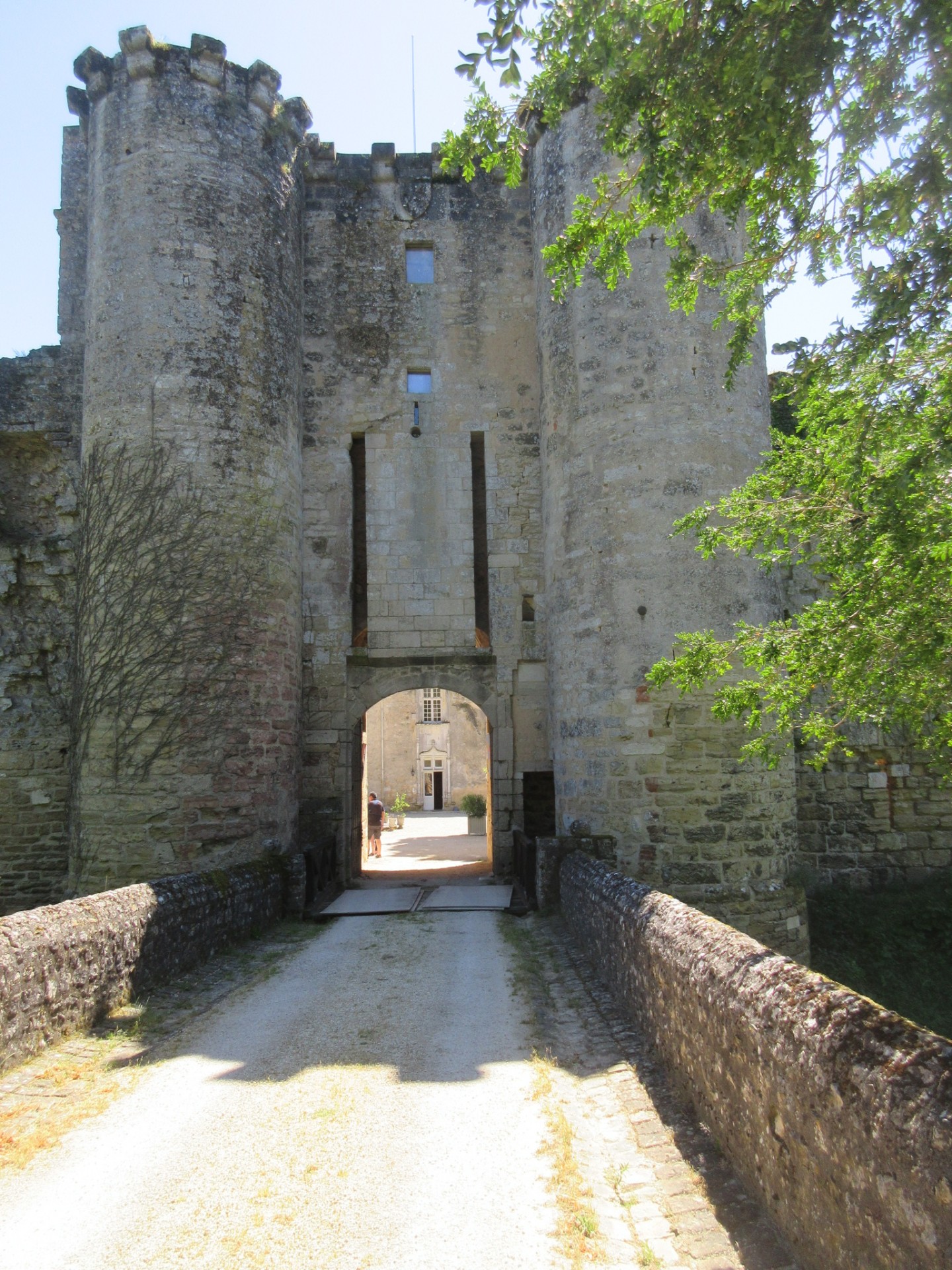 Château de Montreuil-Bonnin