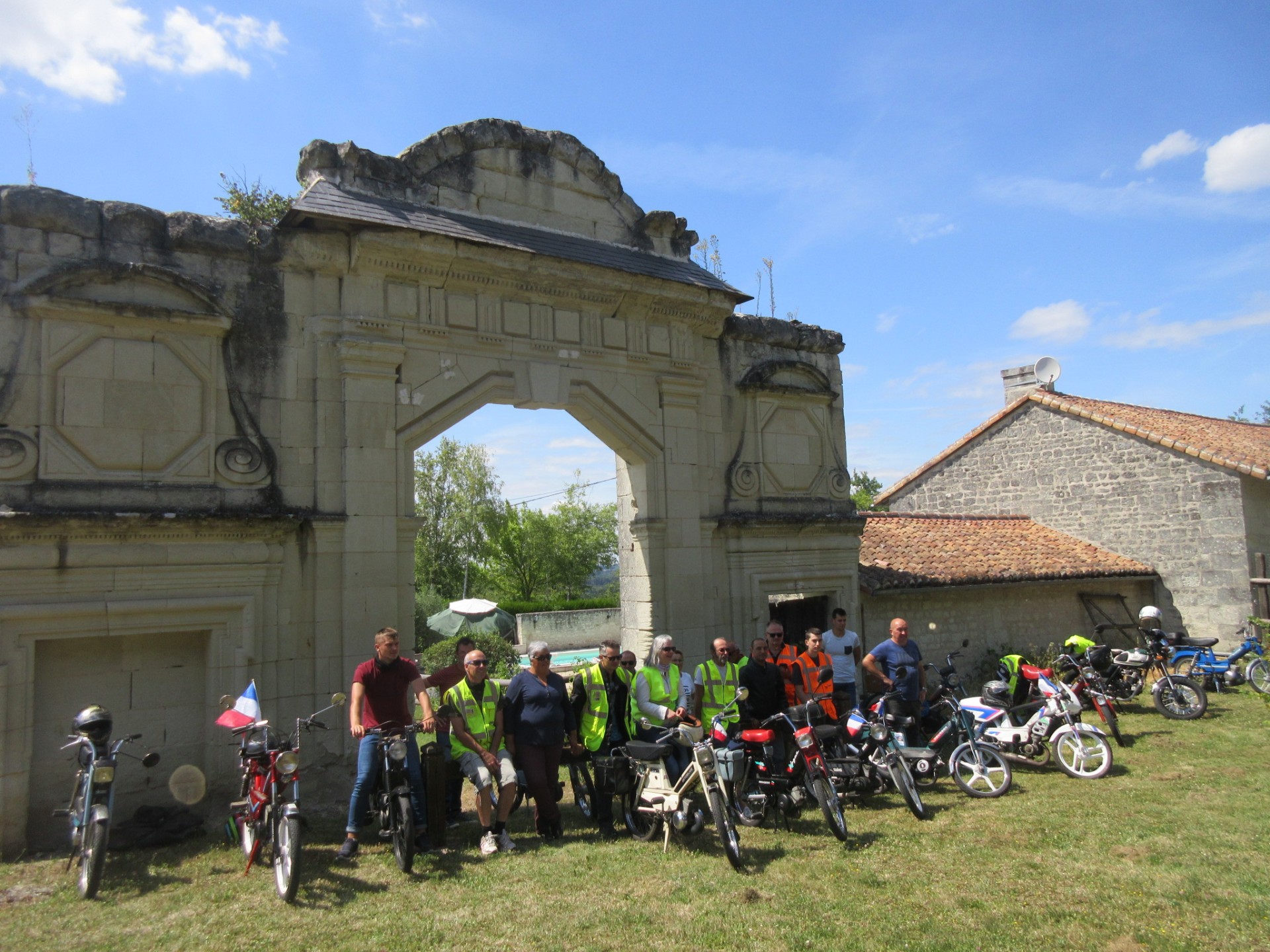 Porte de la Tour de Signy
