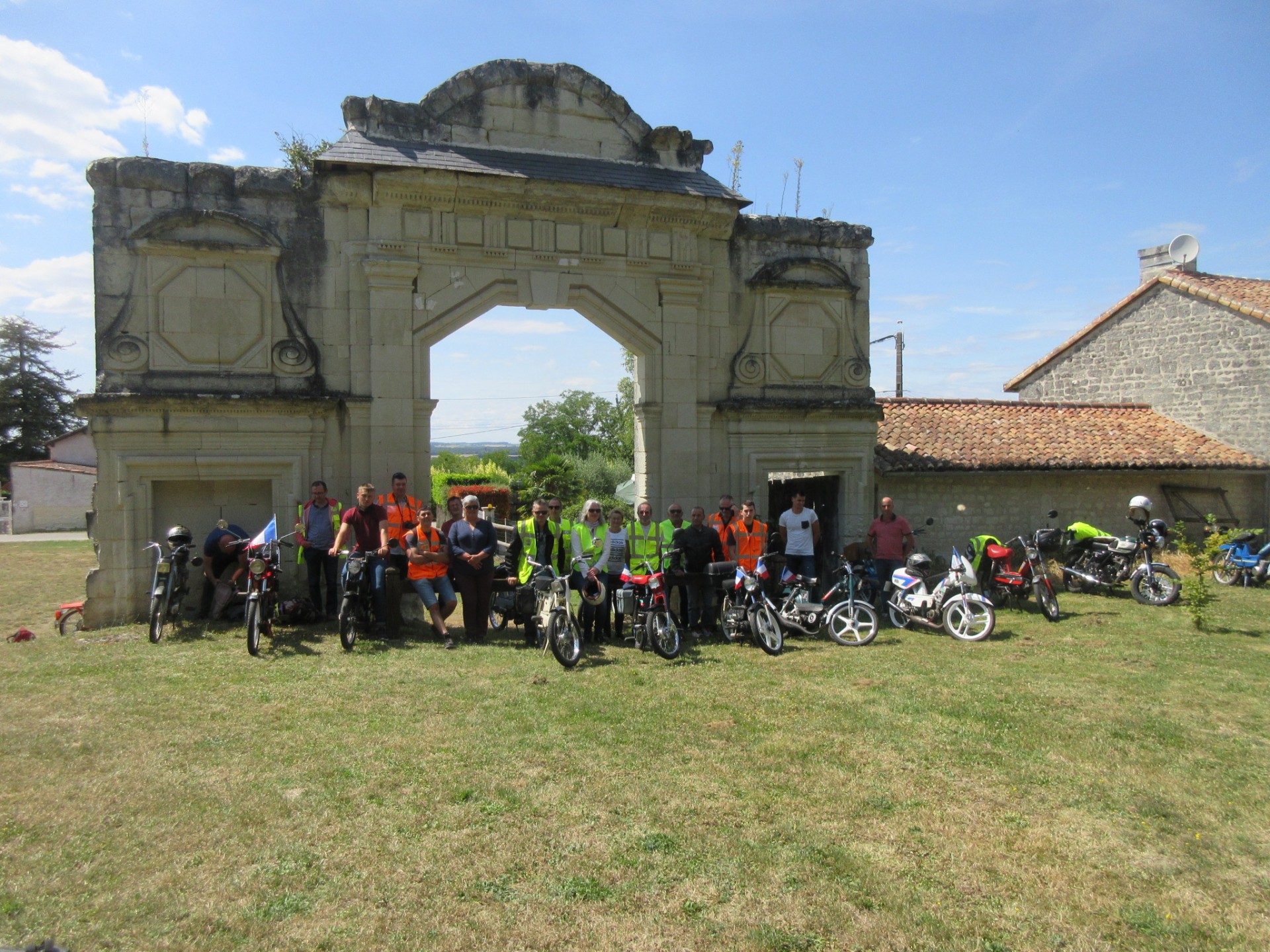 Porte de la Tour de Signy