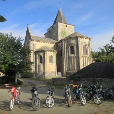 Église de Jazeneuil