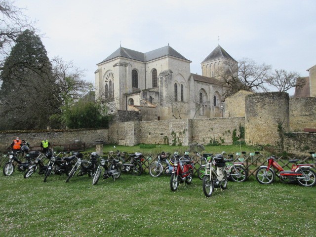 Abbaye de Nouaillé-Maupertuis