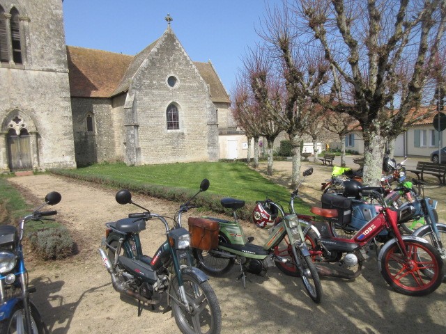 Église de Curzay