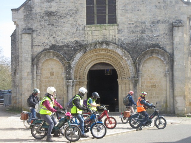 Église de Jazeneuil